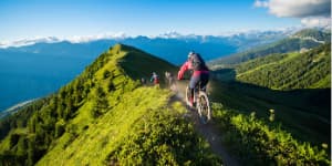 Double 8 VTT AE COMPLET